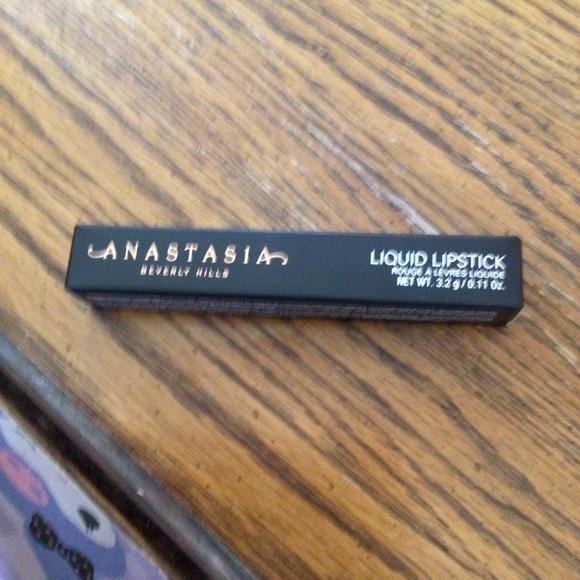 Anastasia Beverly Hills Liquid Lipstick in Stone NWT .11 oz - Picture 3 of 4